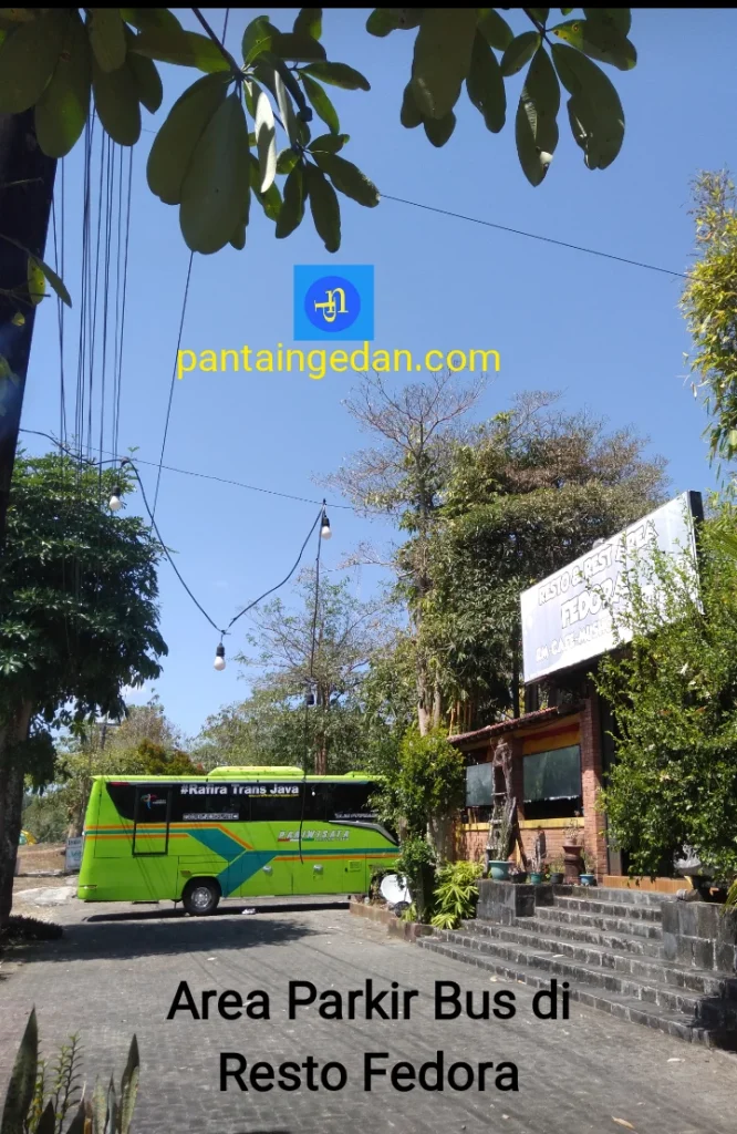 Tempat Parkir Bus Saat ke Heha Ocean View dan Gesing Wonderland