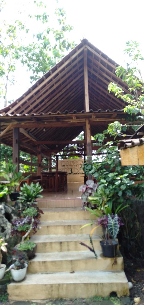 Rumah Makan di JJLS Dekat Rest Area HeHa Ocean View