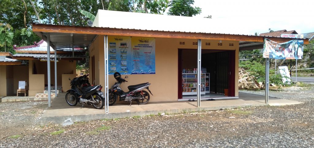 Rumah Makan di JJLS Dekat Rest Area HeHa Ocean View