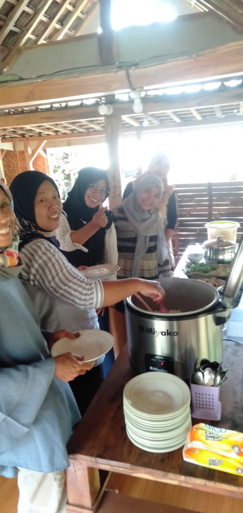 Rumah Makan di JJLS Dekat Rest Area HeHa Ocean View